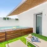 Leonalba House Private Villa Private Rooftop Private Pool Private Andalusian Courtyard Free Parking Bbq 8 Guests