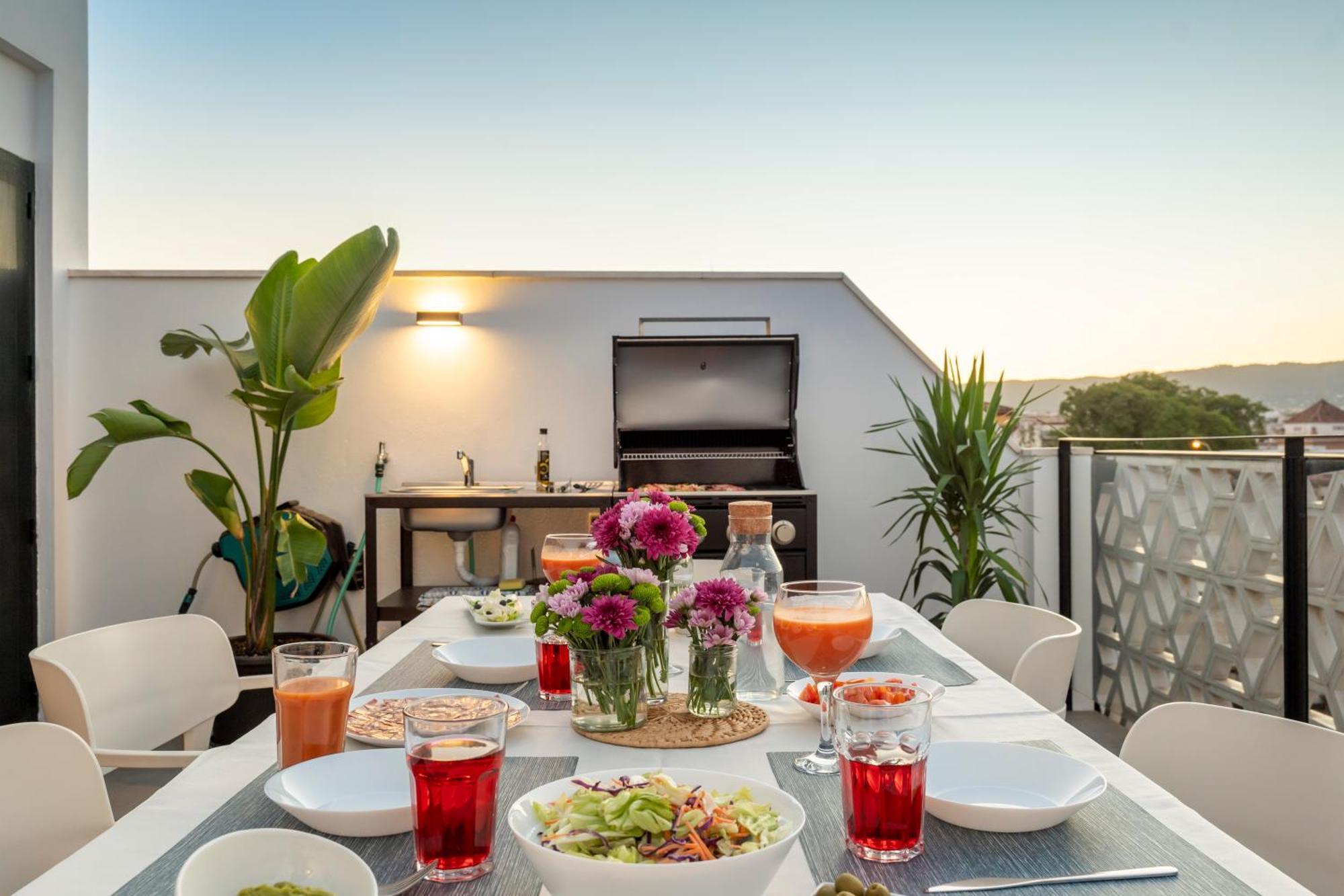 Leonalba House Private Private Rooftop Private Pool Private Andalusian Courtyard Free Parking Bbq 8 Guests Córdoba